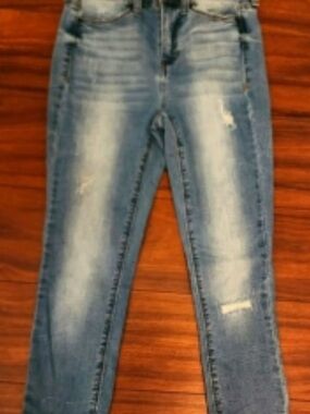 Mudd Women’s Skinny Jeans in Light Blue Wash
